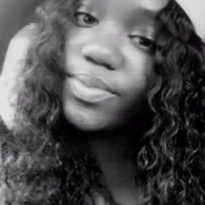 Meet your Posher, Makayla